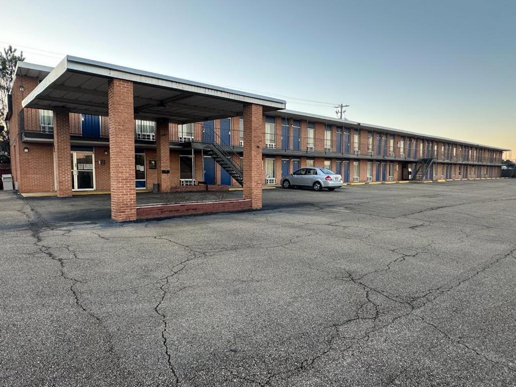 Express Inn New Albany Buitenkant foto