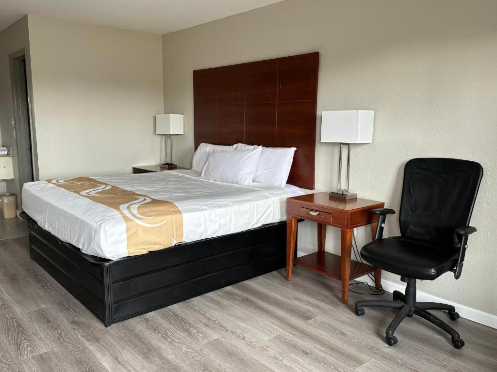 Express Inn New Albany Buitenkant foto